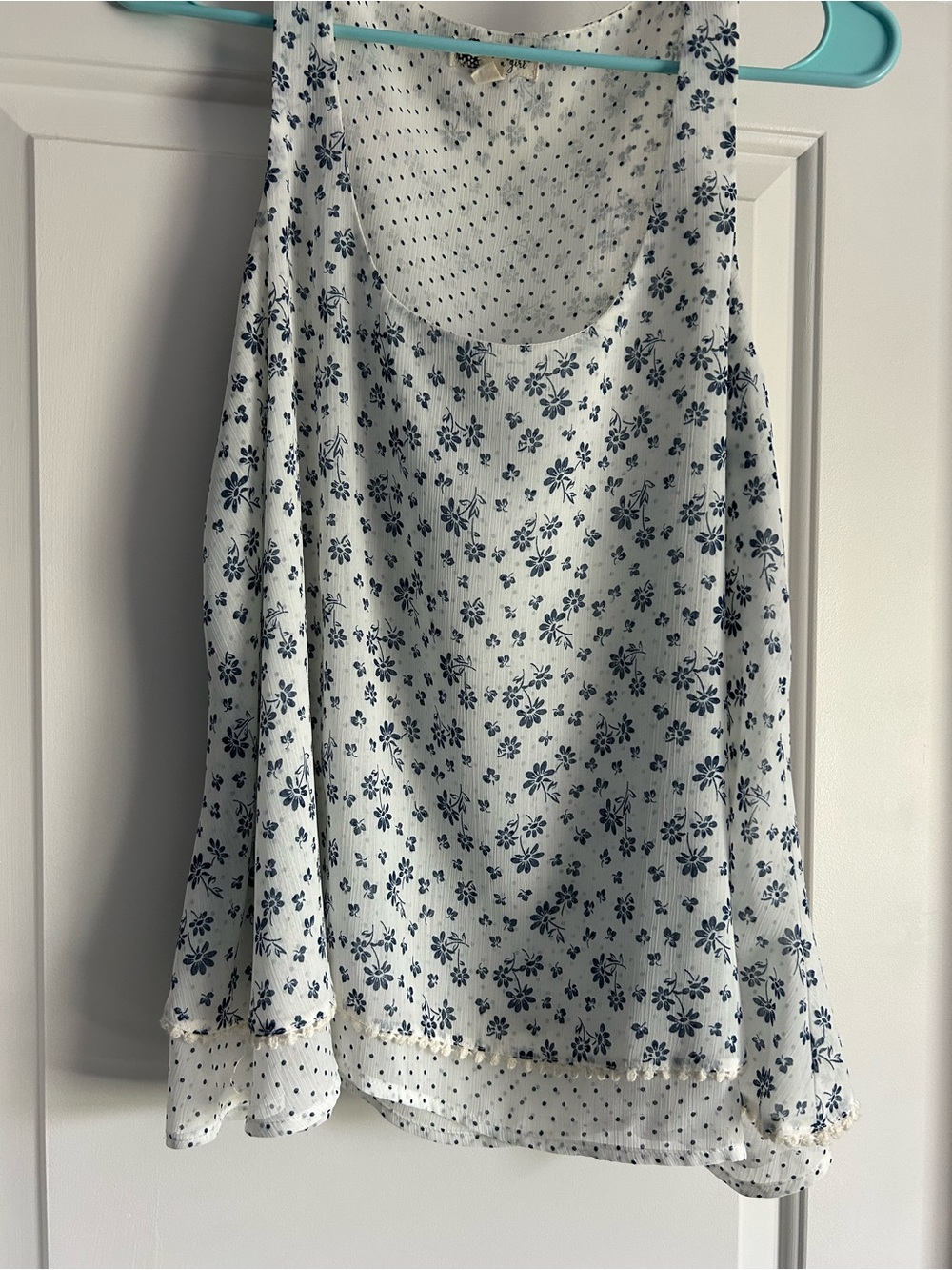 Women's Floral Scoop Neck Camisole Blue Print